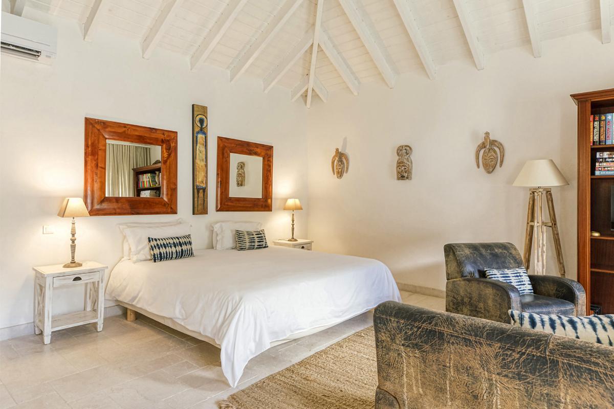 37-PetitePlage4-Bedroom5_A louer villa Grand Case Saint Martin